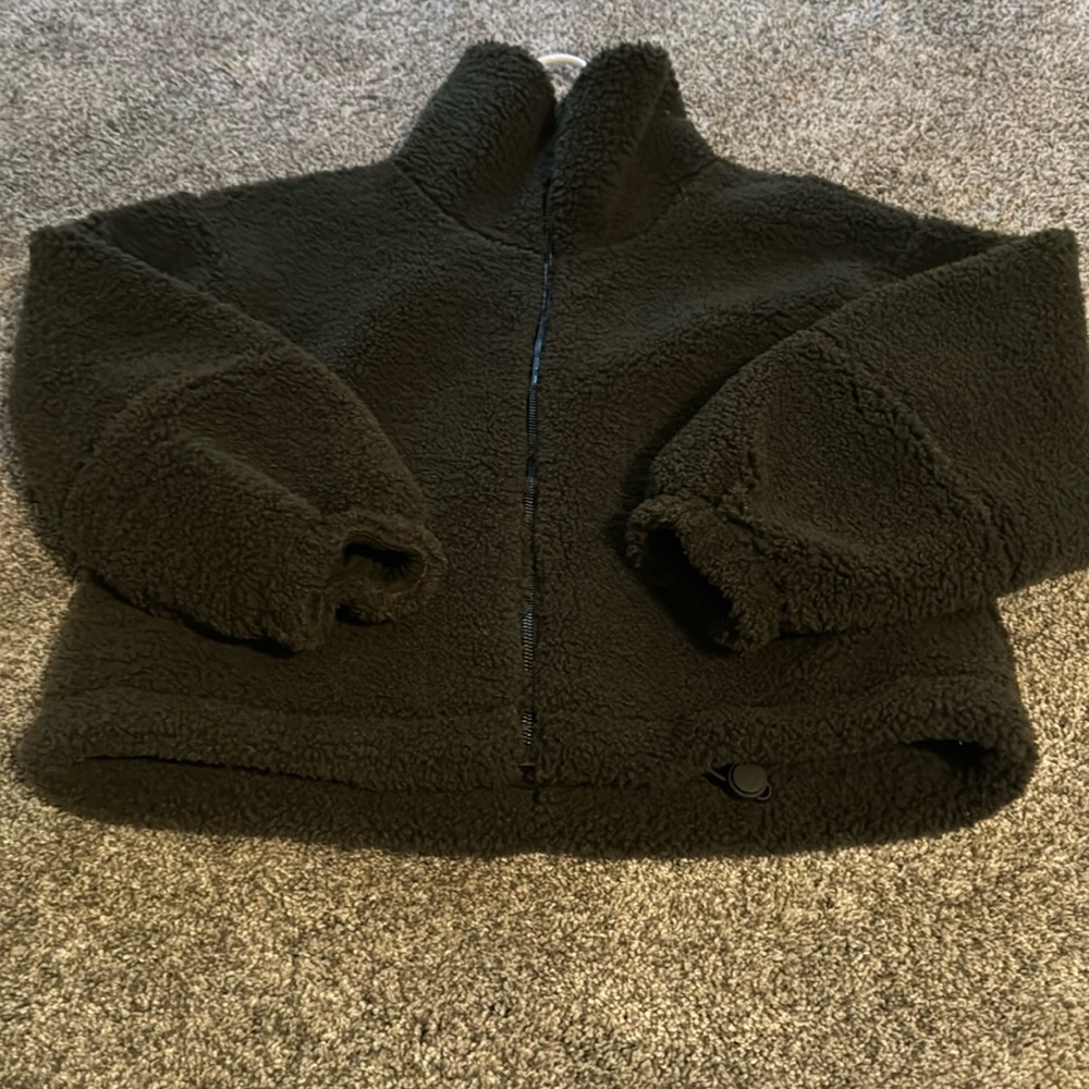 Fluffy lululemon scuba